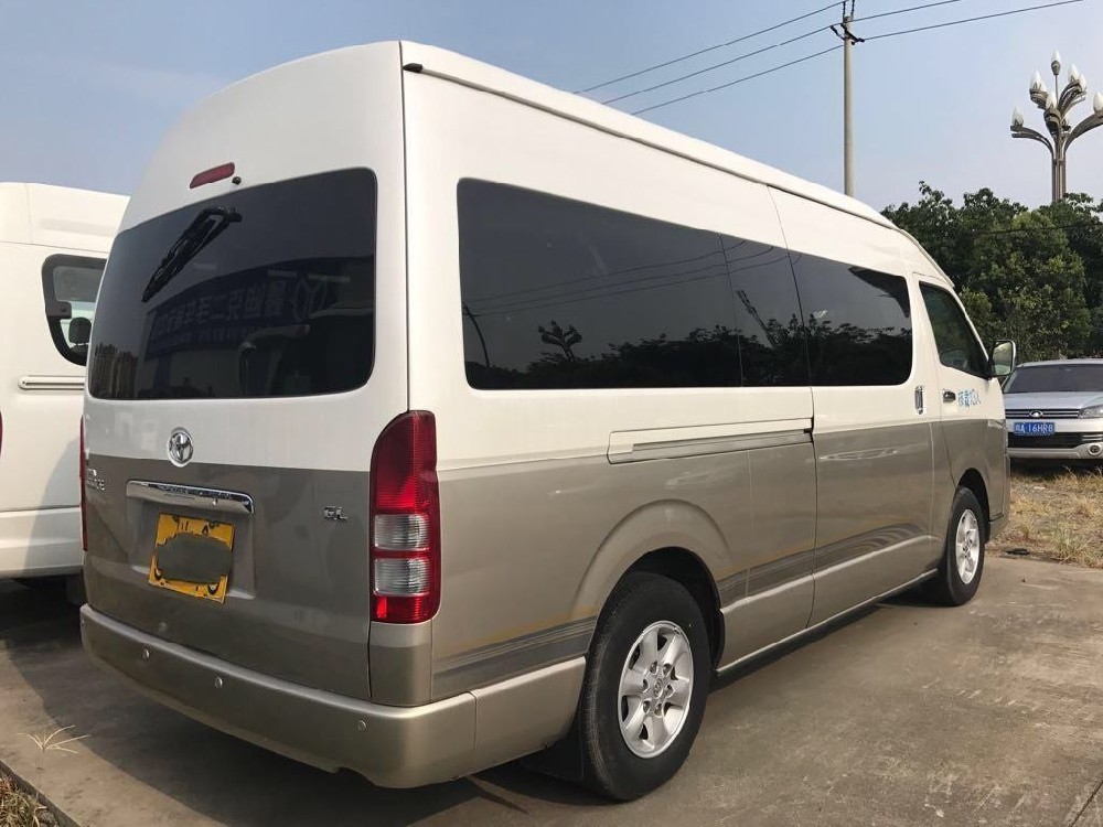 上海租車公司的良性發展，需要從放開司機的戶籍限制開始